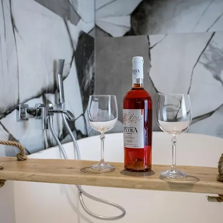 Nissea Boutique Hotel 5*